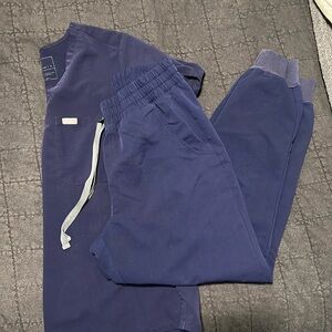 Figs scrub set